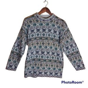 Vintage Weekend Edition Women Knit Sweater